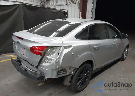 2018 Ford Focus Se z USA, uszkodzony, nr VIN 1FADP3FE0JL270854